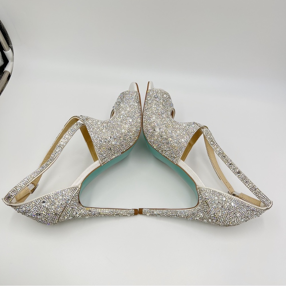 Betsey Johnson Women's Sage Jeweled Rhinestone Bling White Heels Pumps Shoes 8.5 - Picture 8 of 14